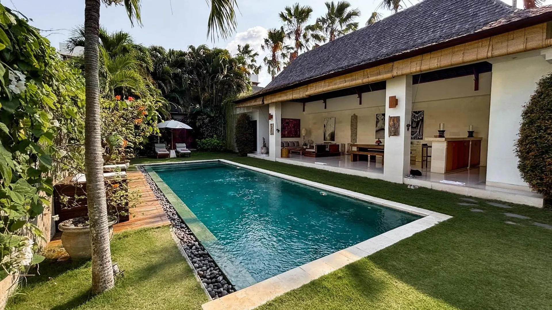 Villa Chocolat Seminyak Indonesia