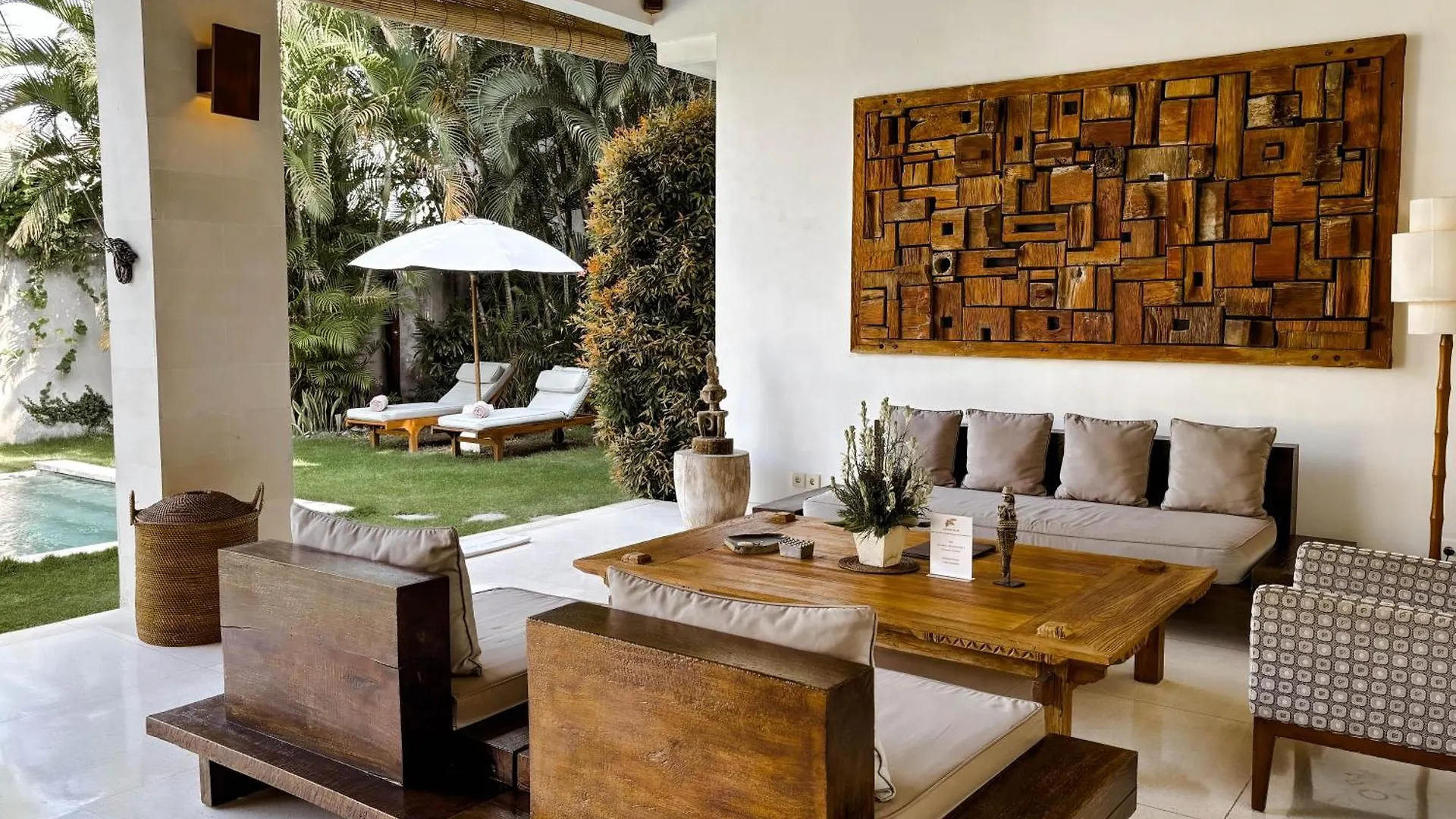 Villa Chocolat Seminyak Indonesia