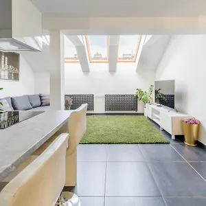 Modaloft Duplex By Rentez Apartment Prague
